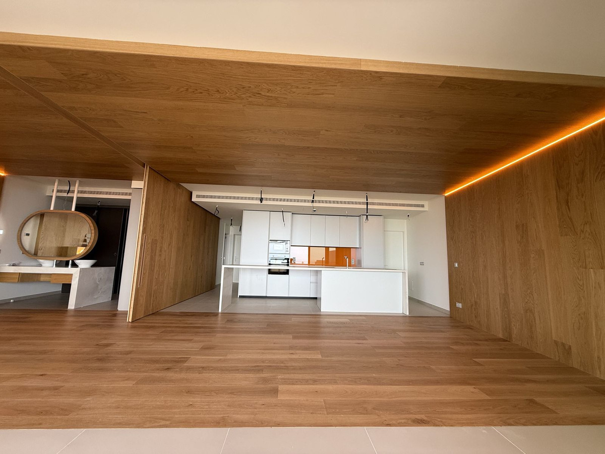 3 Bed, 2 Bath, ApartmentFor Sale, Higueron, Malaga