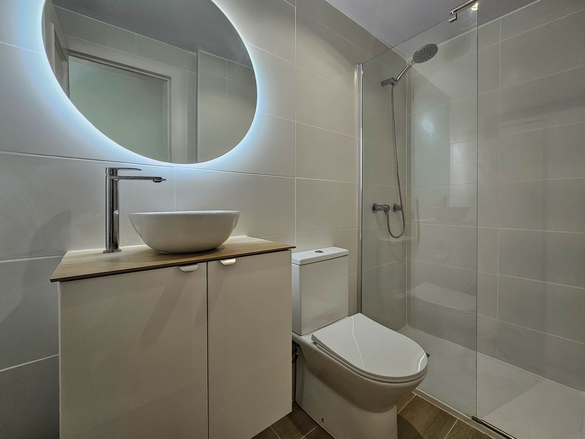 Torrenueva, Malaga, 2 Bedrooms Bedrooms, ,2 BathroomsBathrooms,For Sale,R5181274