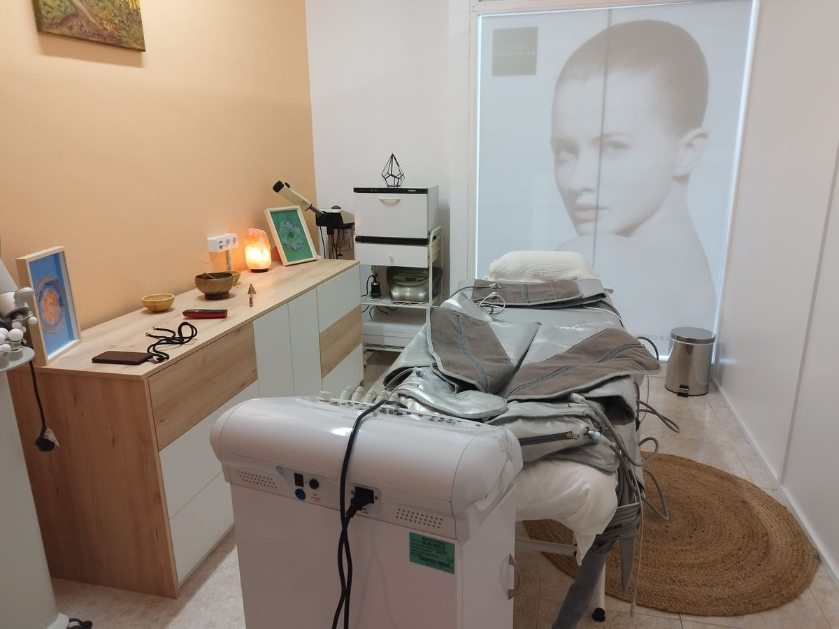 Commercial Property, For Sale