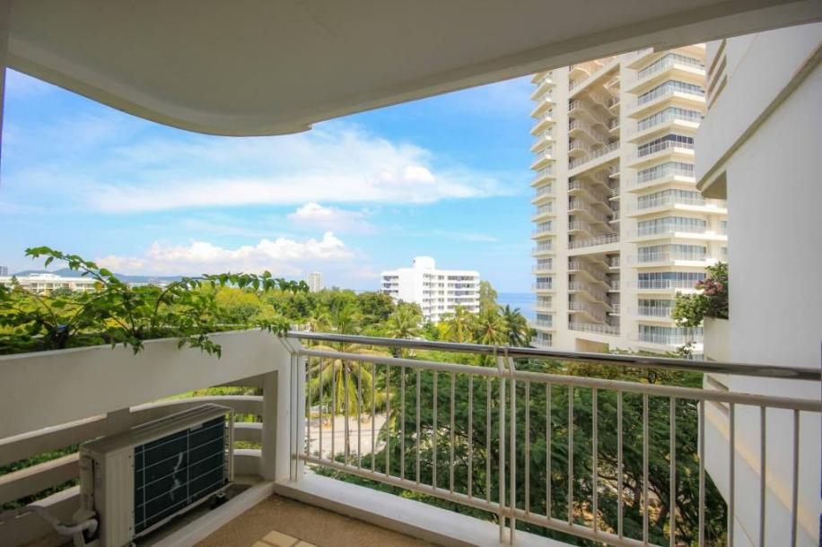 2 Bath, ApartmentFor Sale, North - Hua Hin, Prachuap Khiri Khan