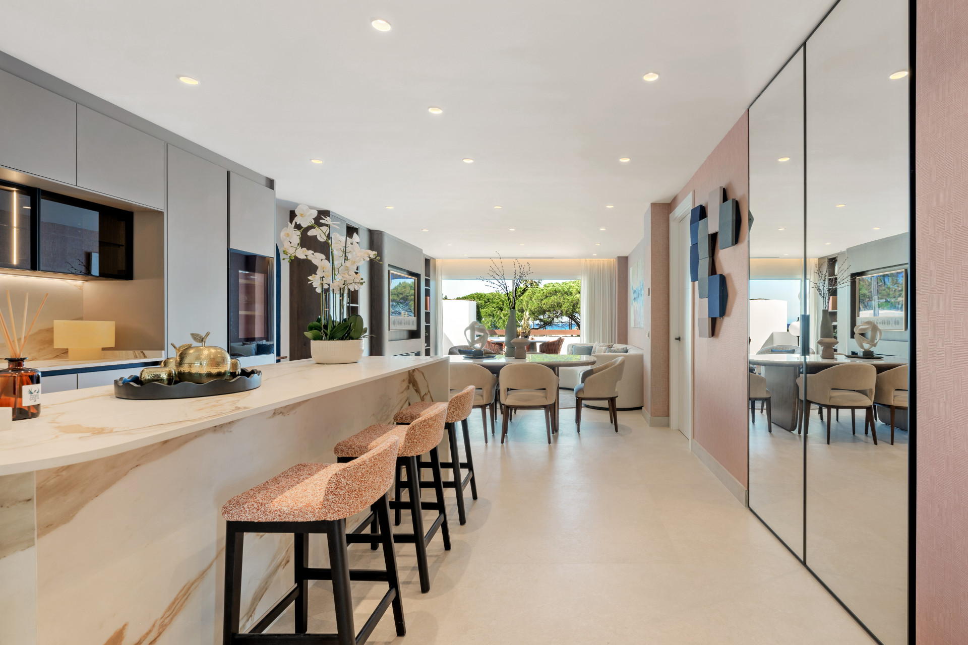 3 Bed, 2 Bath, ApartmentFor Sale, Marbella, Malaga