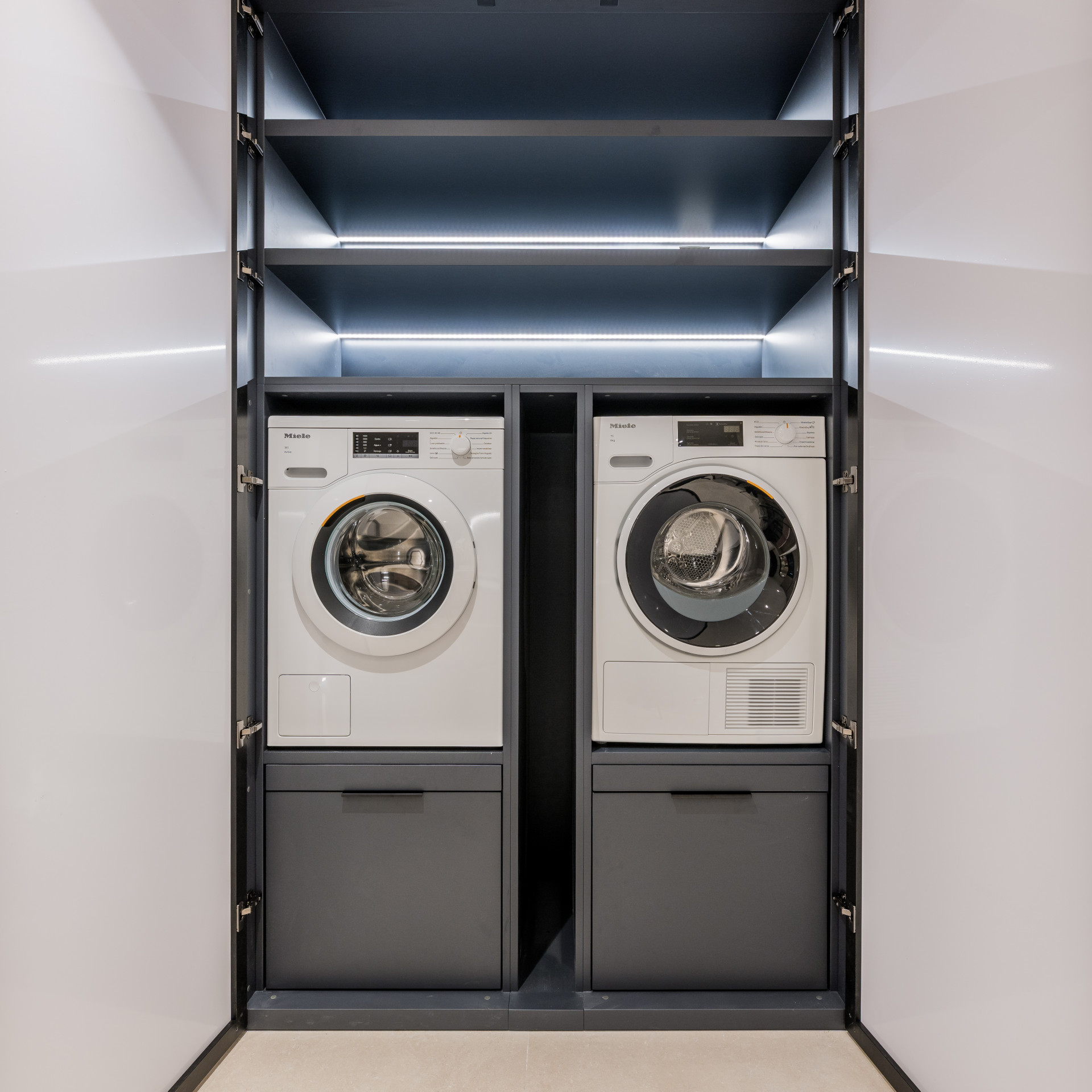 3 Bed, 2 Bath, ApartmentFor Sale, Marbella, Malaga