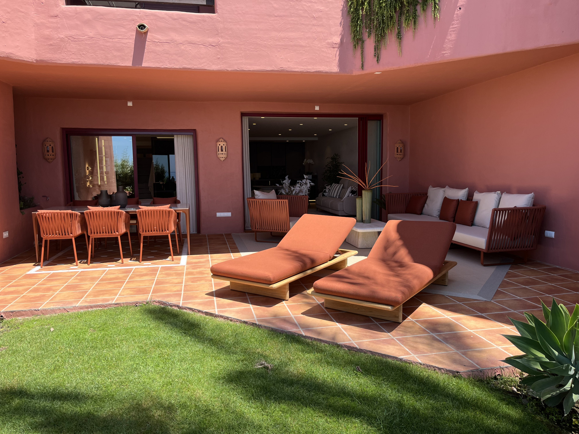 3 Bed, 2 Bath, ApartmentFor Sale, Estepona, Malaga