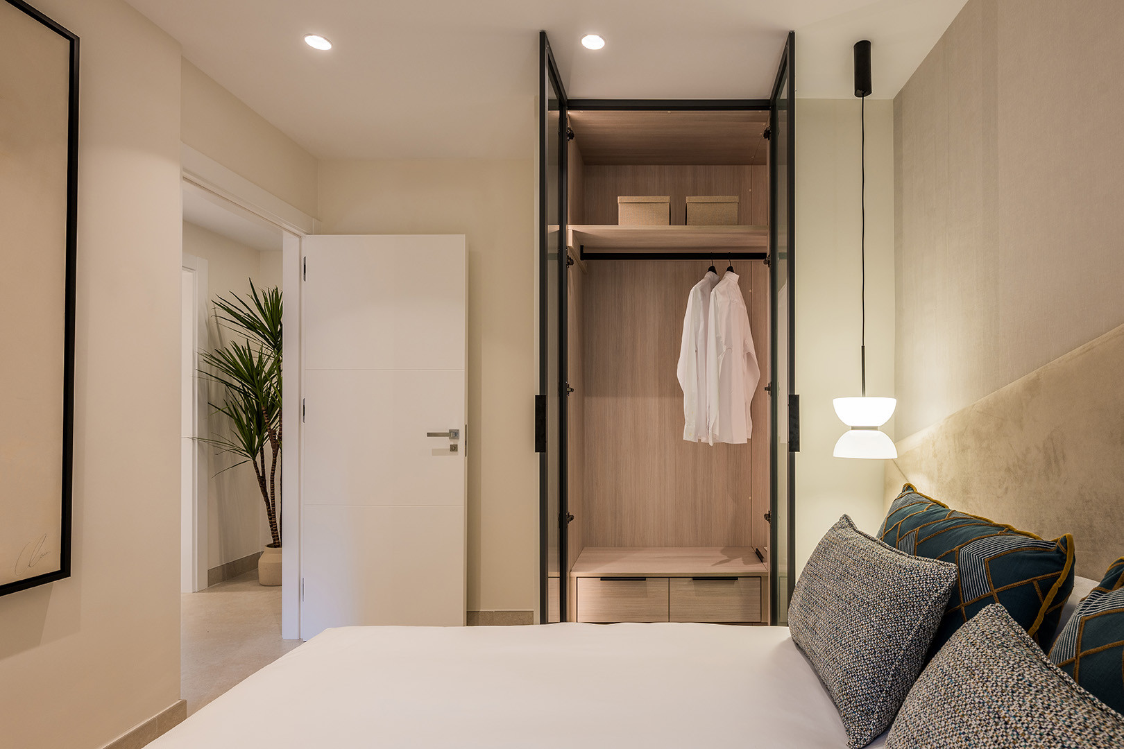 3 Bed, 2 Bath, ApartmentFor Sale, Estepona, Malaga