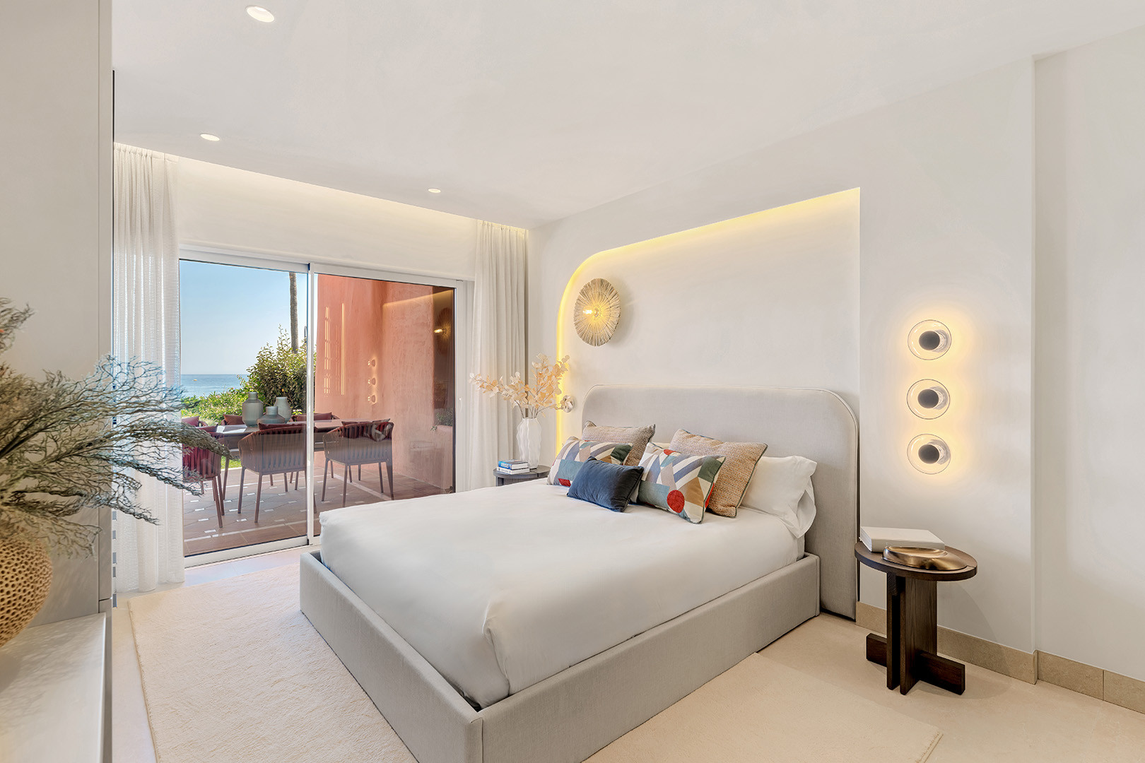 3 Bed, 2 Bath, ApartmentFor Sale, Estepona, Malaga