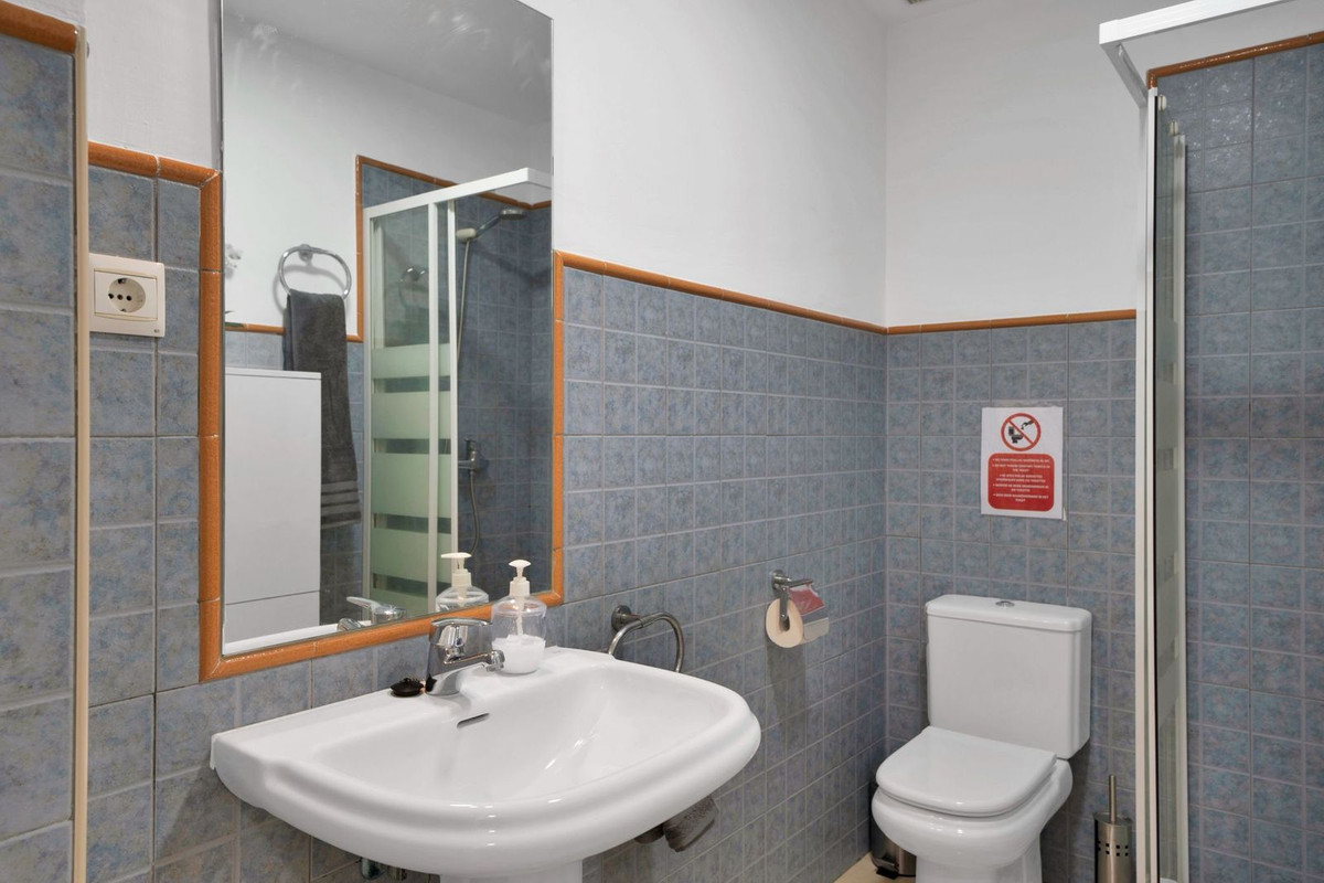 1 Bed, 1 Bath, ApartmentFor Sale, Casares Playa, Malaga