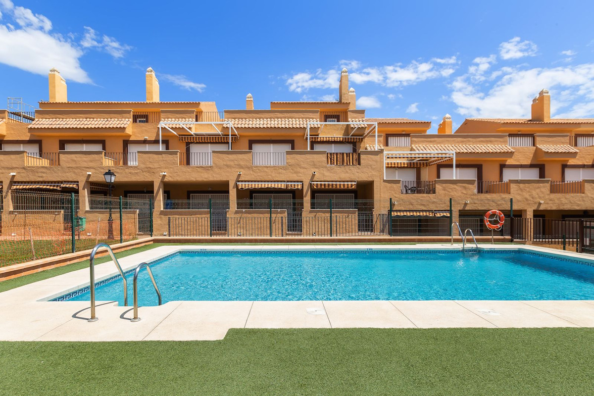 1 Bed, 1 Bath, ApartmentFor Sale, Casares Playa, Malaga