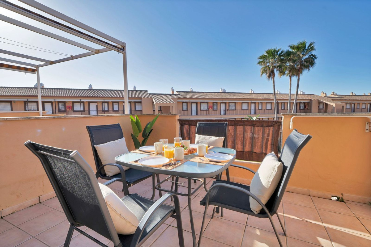 1 Bed, 1 Bath, ApartmentFor Sale, Casares Playa, Malaga