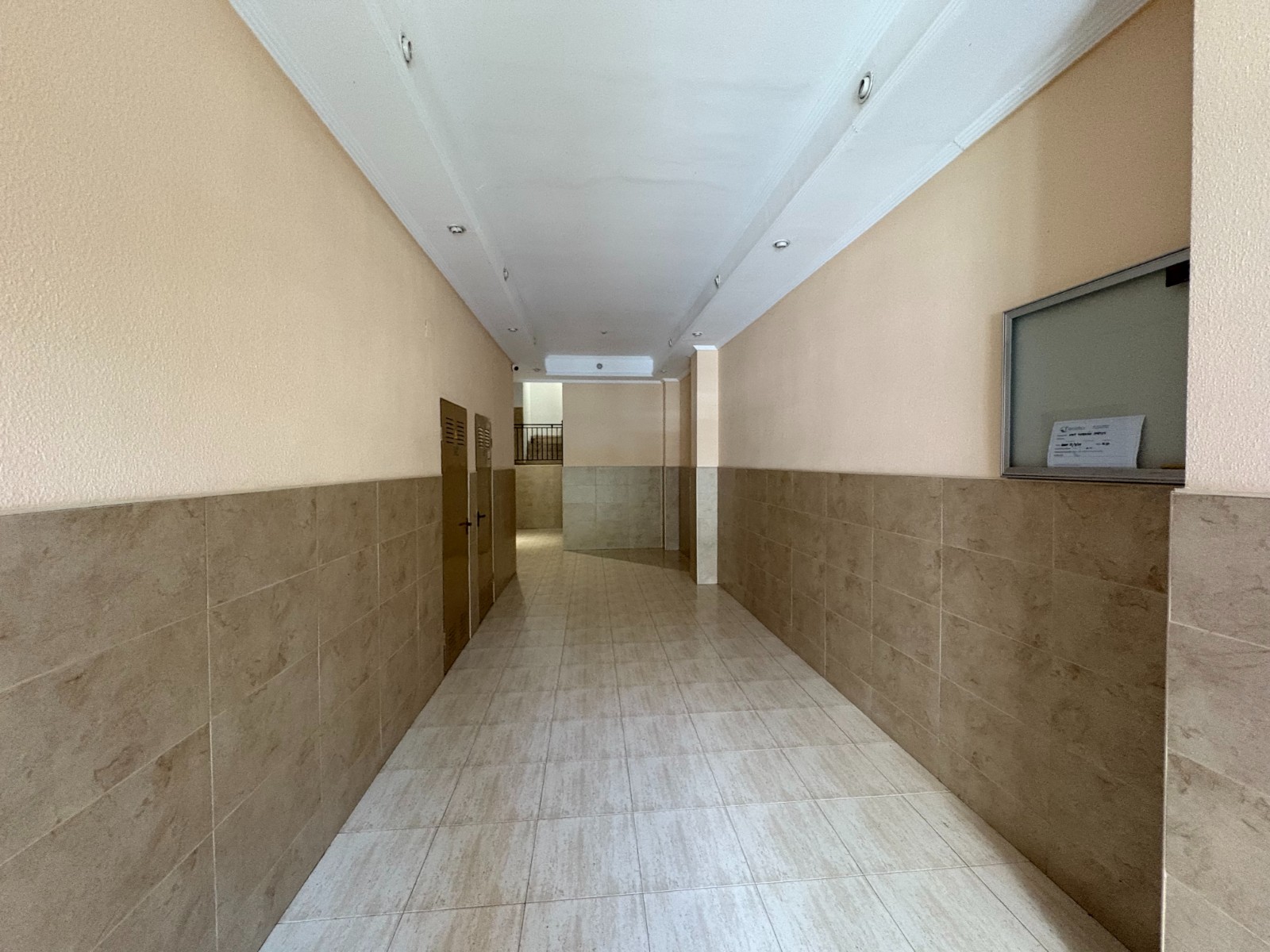 4 Bed, 2 Bath, ApartmentFor Sale, Torrevieja, Alicante