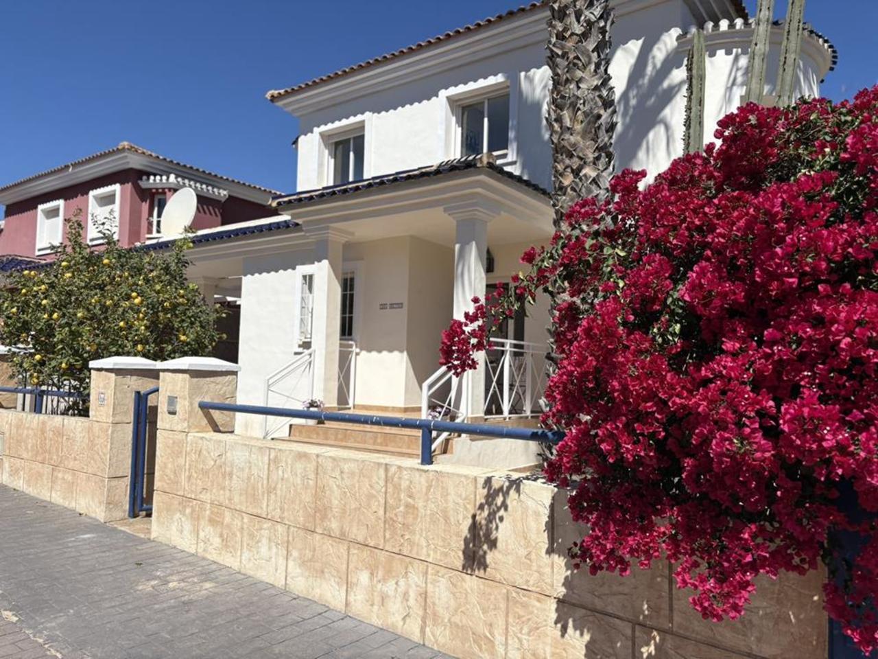 2 Bed, 2 Bath, HouseFor Sale, Altaona Golf and Country Village, Murcia