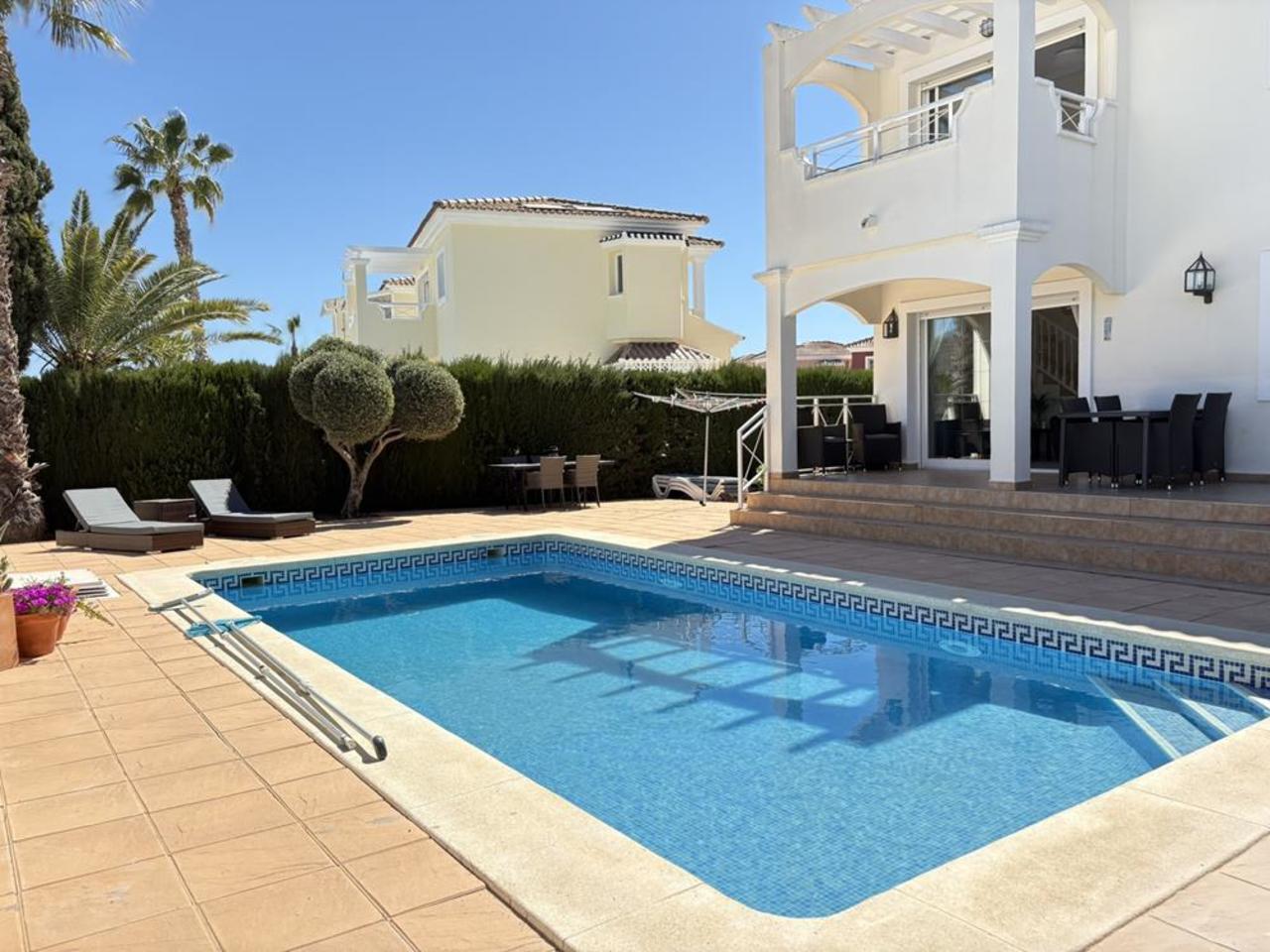 2 Bed, 2 Bath, HouseFor Sale, Altaona Golf and Country Village, Murcia