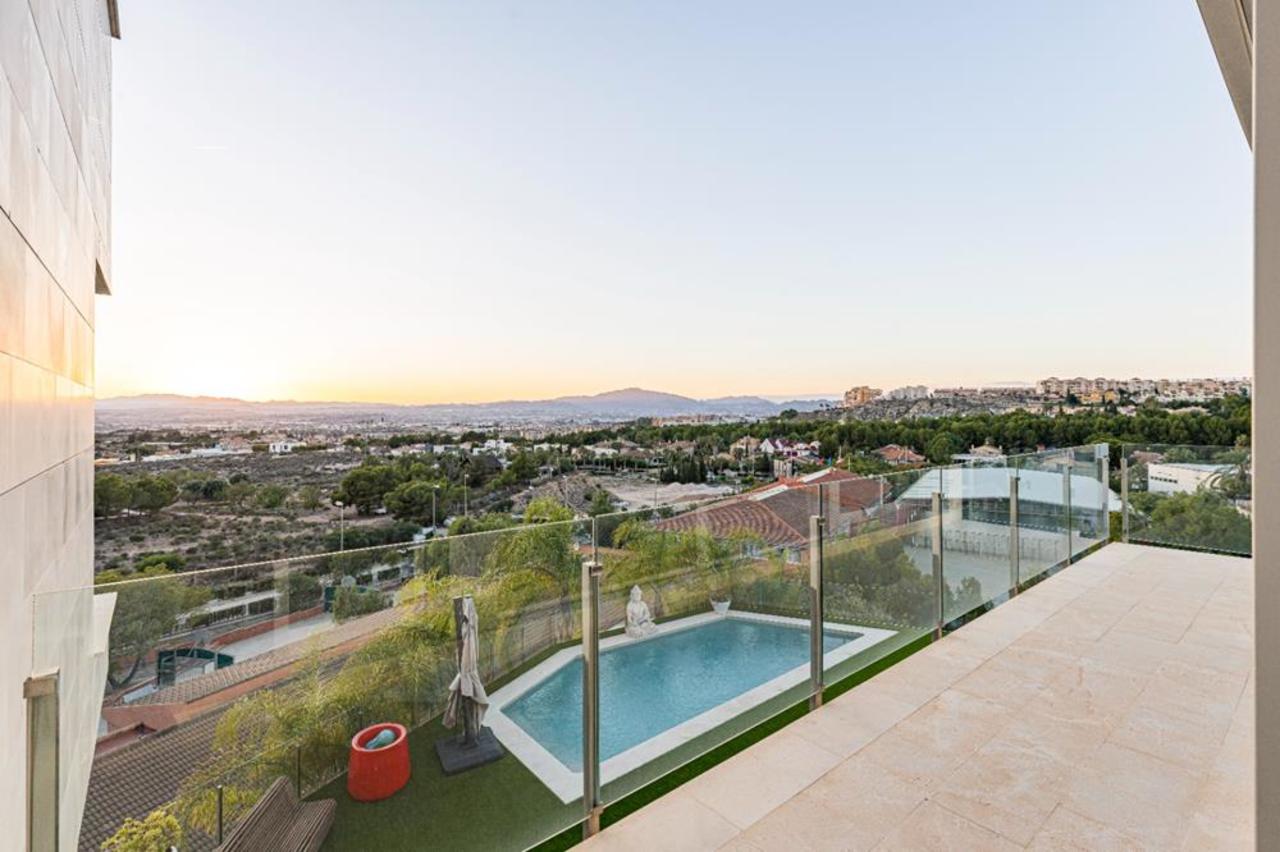 4 Bed, 4 Bath, HouseFor Sale, Murcia, Murcia