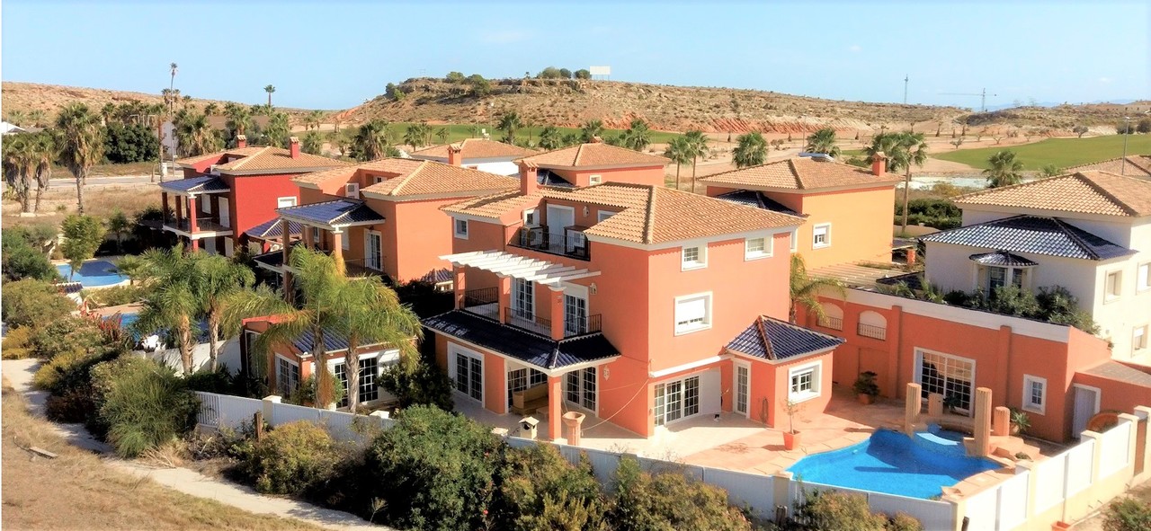 5 Bed, 5 Bath, HouseFor Sale, Altaona Golf and Country Village, Murcia