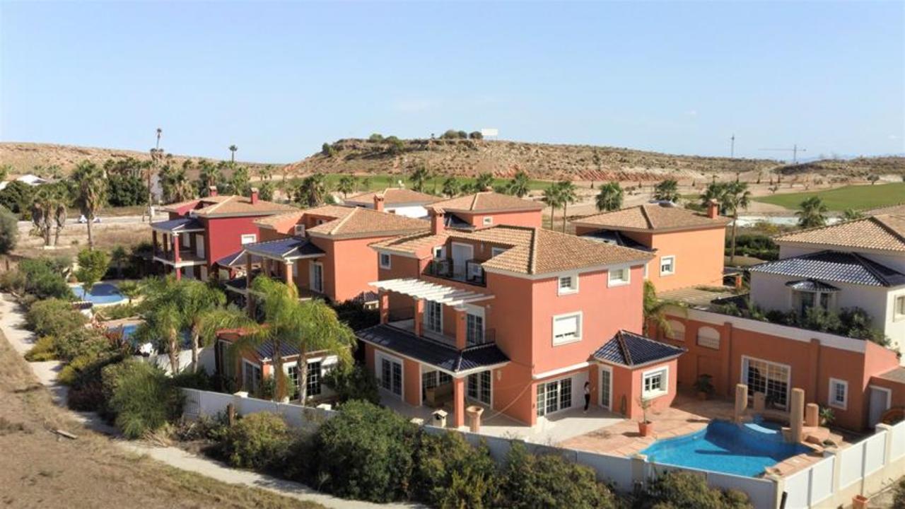 5 Bed, 5 Bath, HouseFor Sale, Altaona Golf and Country Village, Murcia
