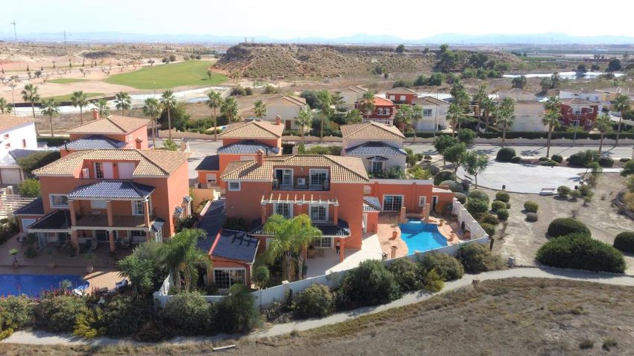 5 Bed, 5 Bath, HouseFor Sale, Altaona Golf and Country Village, Murcia