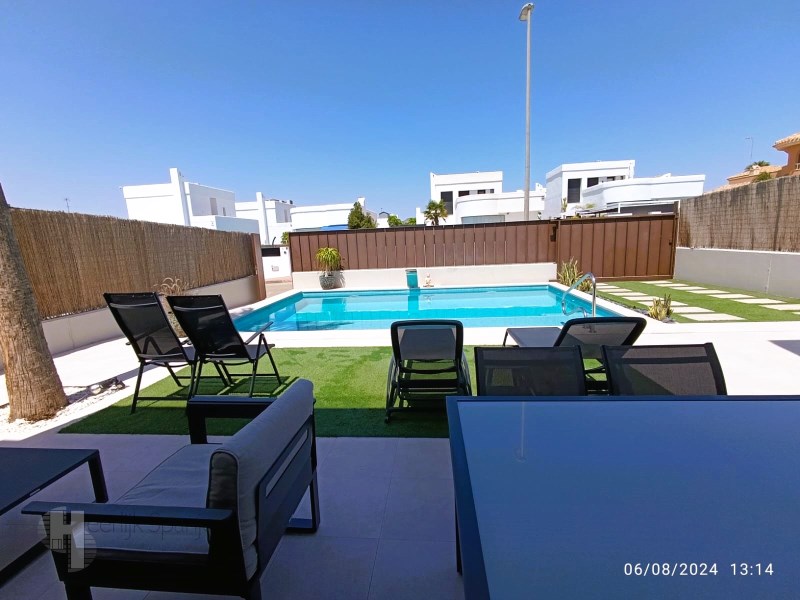 3 Bed, 2 Bath, HouseFor Sale, Murcia, Murcia