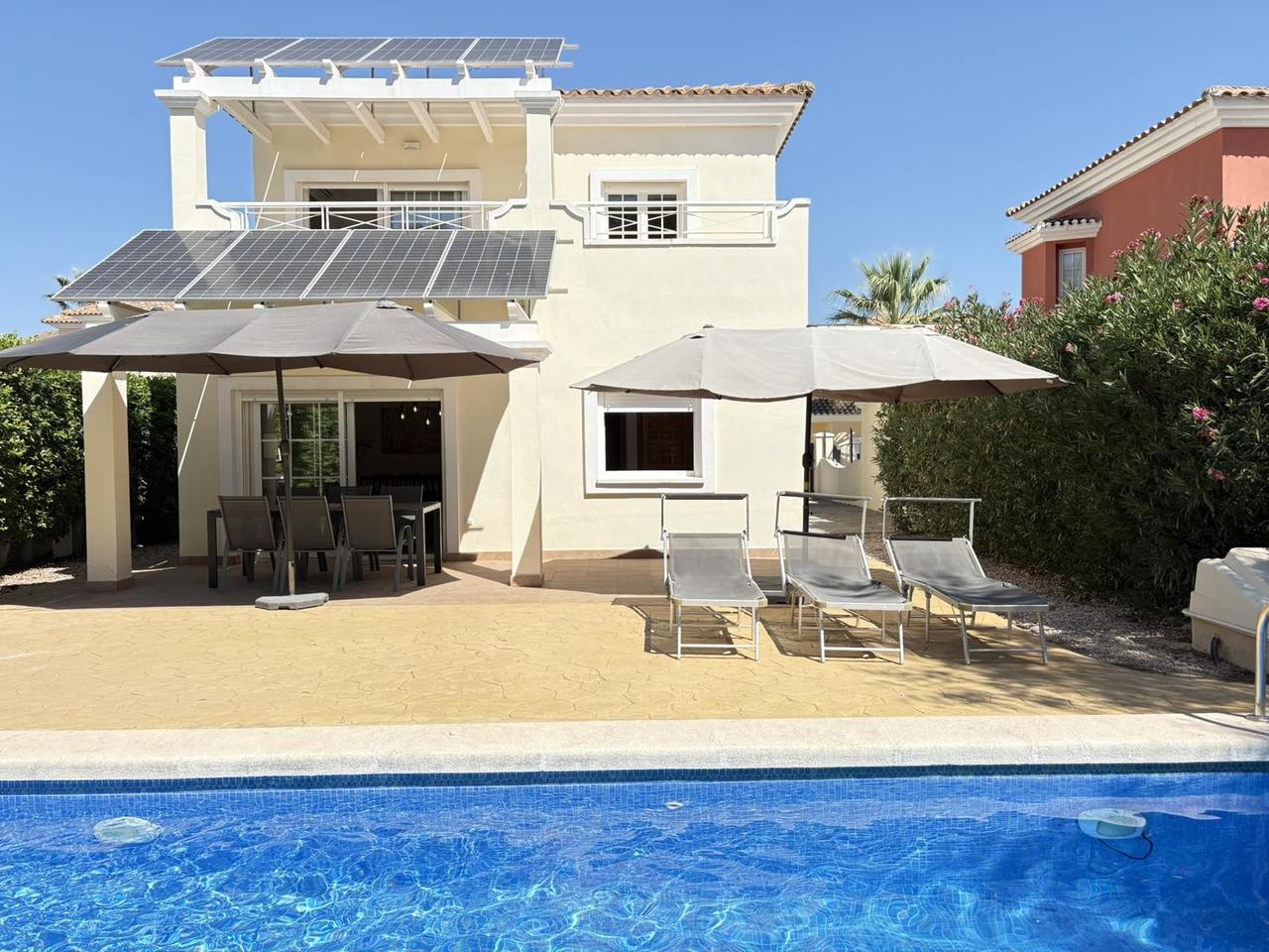 3 Bed, 2 Bath, HouseFor Sale, Altaona Golf and Country Village, Murcia
