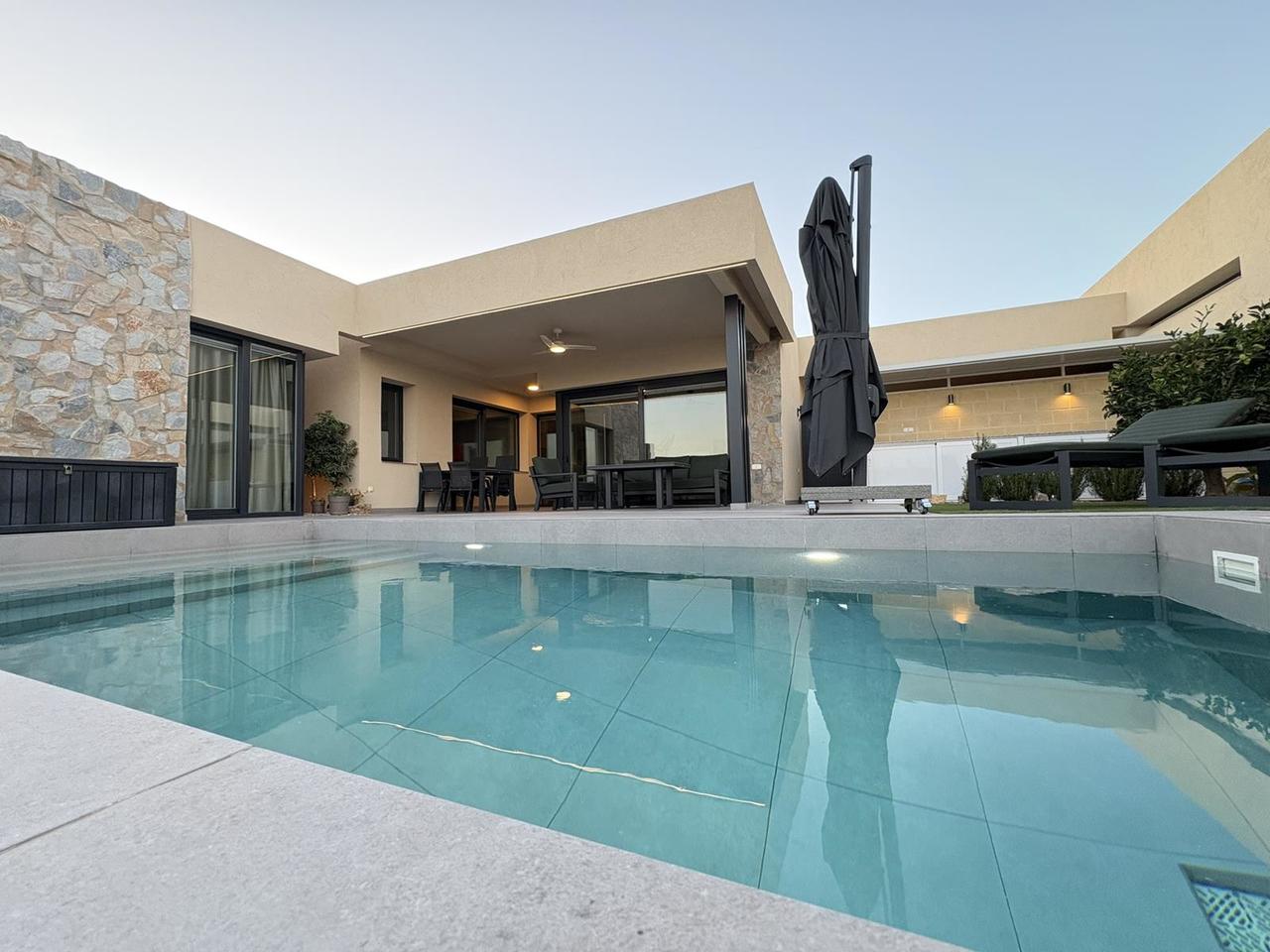 2 Bed, 2 Bath, HouseFor Sale, Altaona Golf and Country Village, Murcia