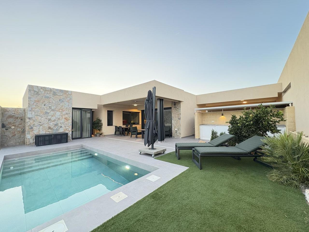 2 Bed, 2 Bath, HouseFor Sale, Altaona Golf and Country Village, Murcia