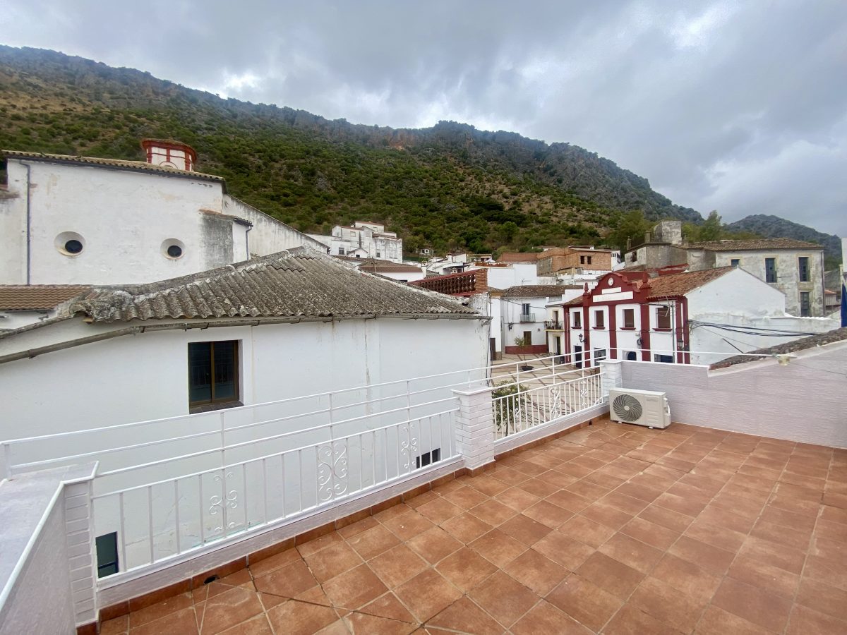 3 Bed, 2 Bath, HouseFor Sale, Benaojan, Andalucia