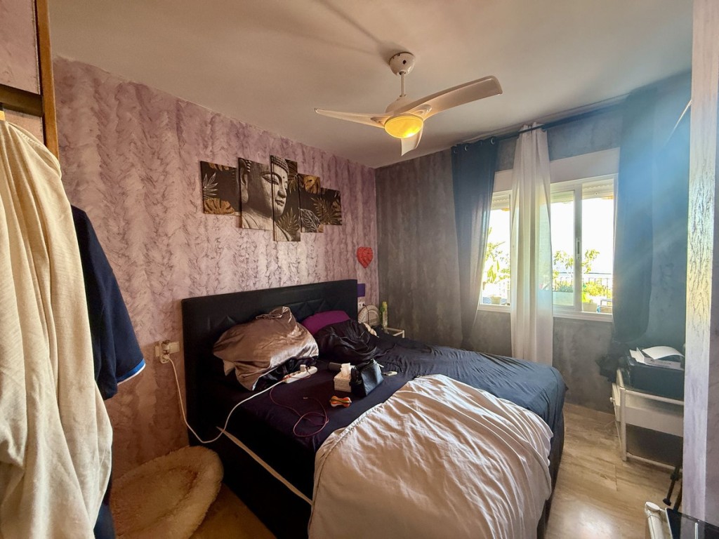 3 Bed, 2 Bath, ApartmentFor Sale, Calahonda, Malaga