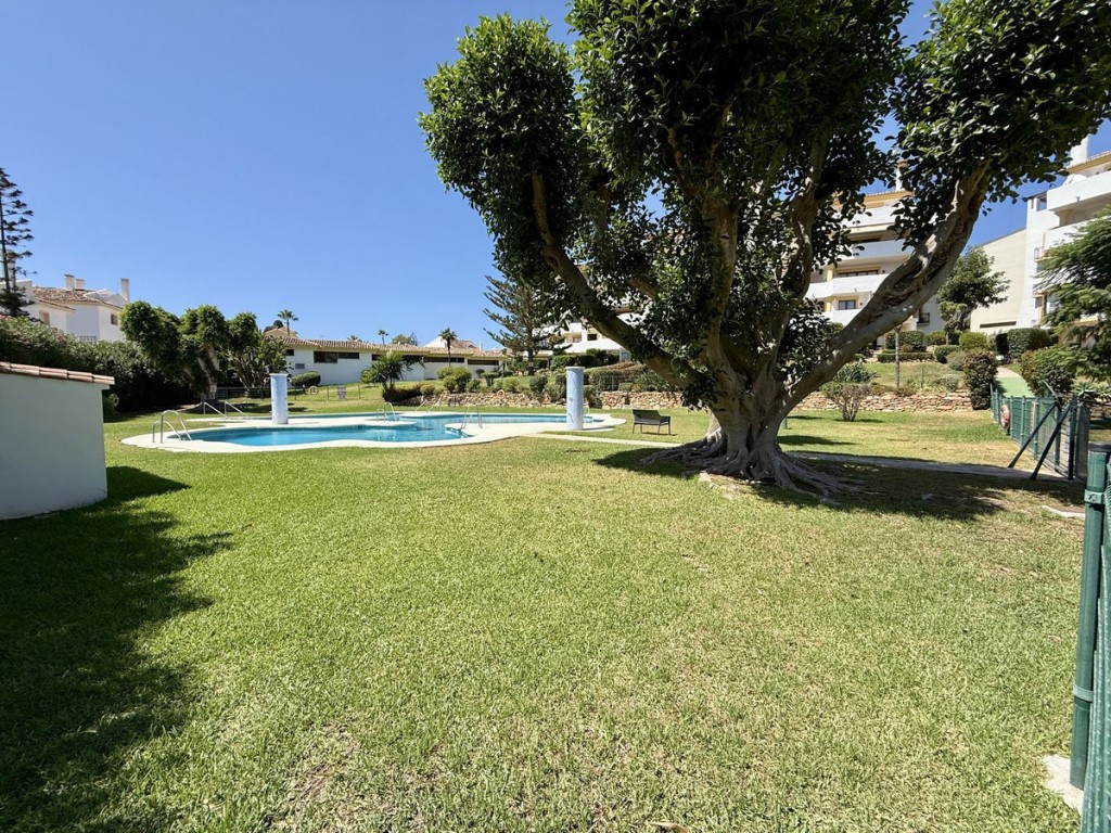 2 Bed, 2 Bath, ApartmentFor Sale, Calahonda, Malaga