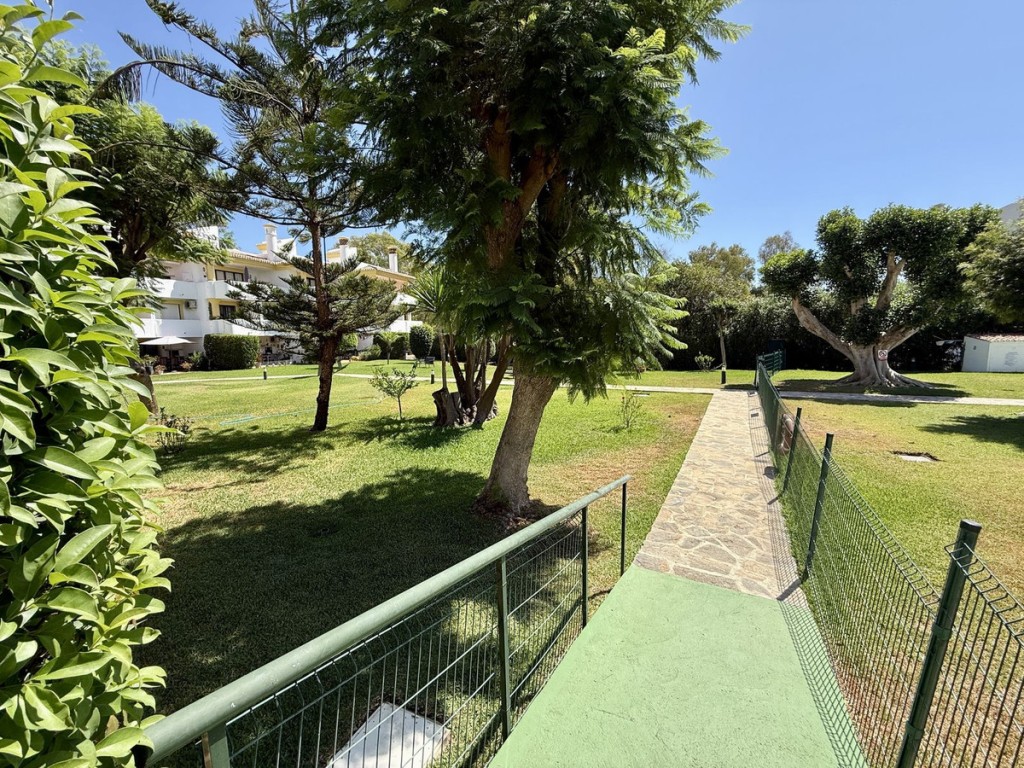 2 Bed, 2 Bath, ApartmentFor Sale, Calahonda, Malaga