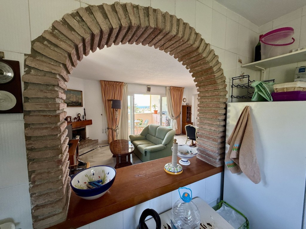 2 Bed, 2 Bath, ApartmentFor Sale, Calahonda, Malaga