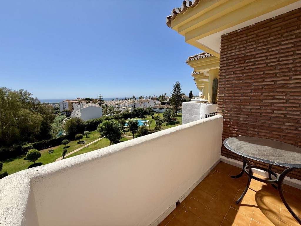 2 Bed, 2 Bath, ApartmentFor Sale, Calahonda, Malaga