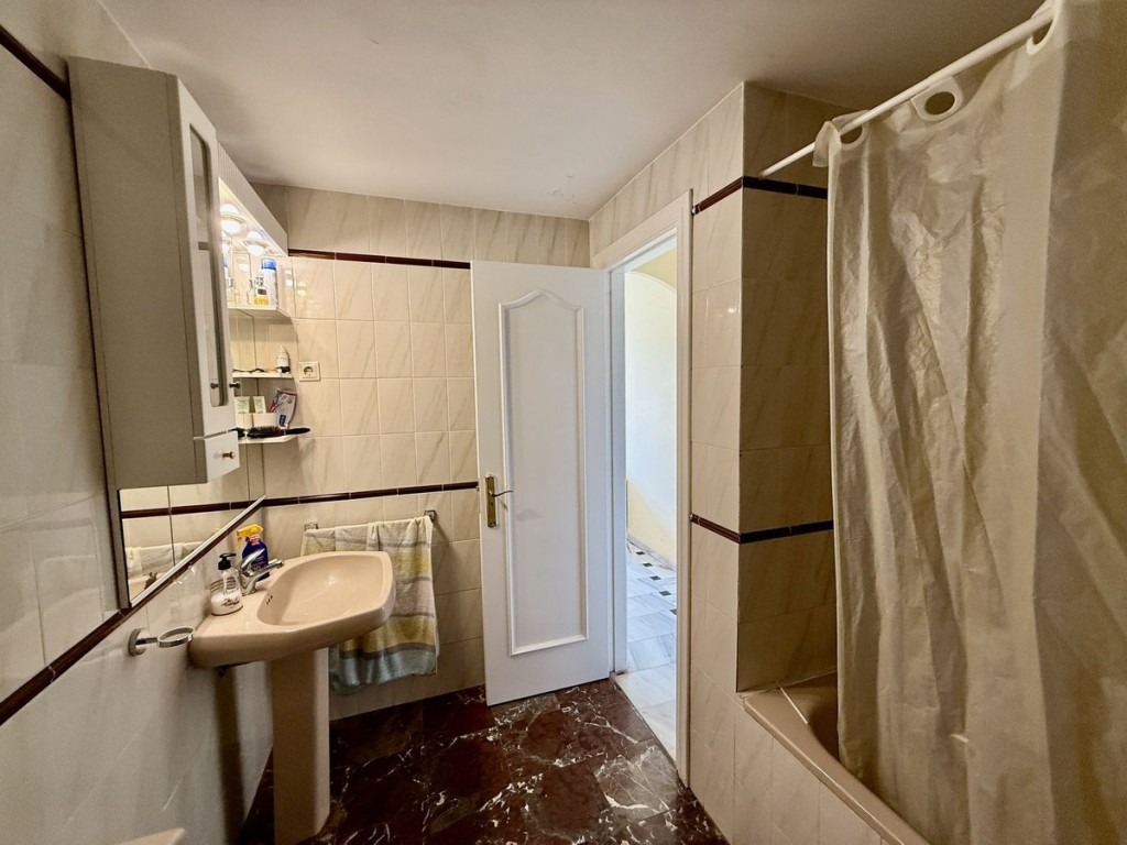 1 Bed, 1 Bath, ApartmentFor Sale, Mijas Costa, Malaga