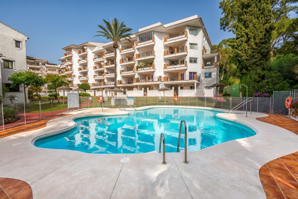 2 Bed, 2 Bath, ApartmentFor Sale, Calahonda, Malaga