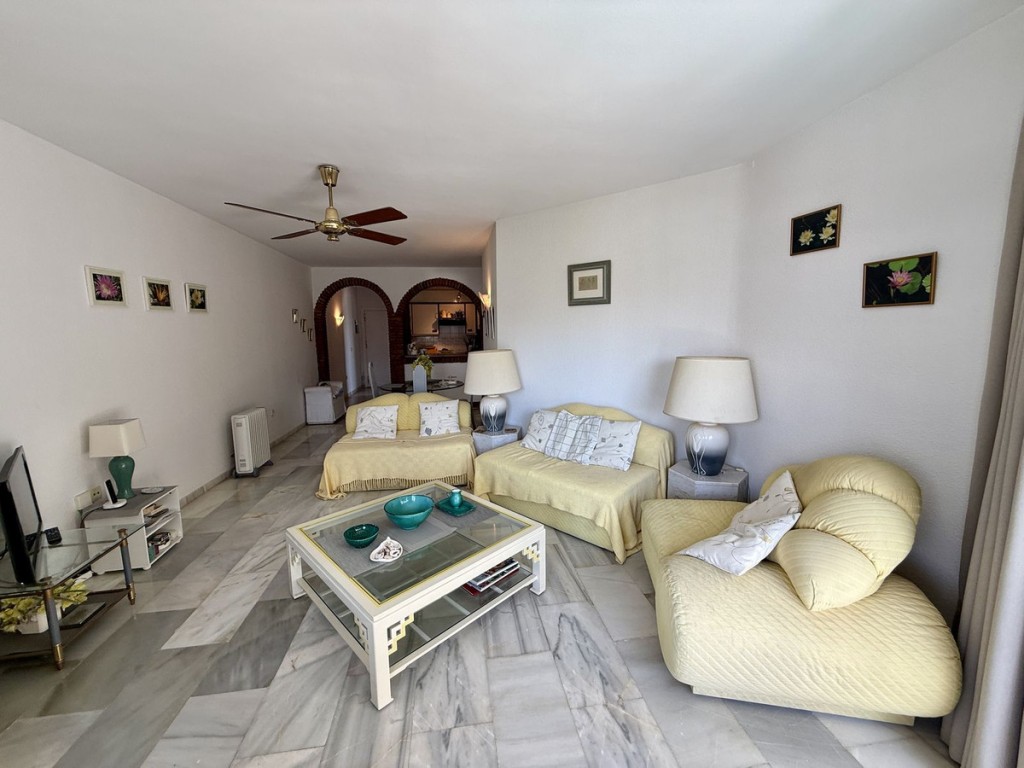 2 Bed, 2 Bath, ApartmentFor Sale, Calahonda, Malaga