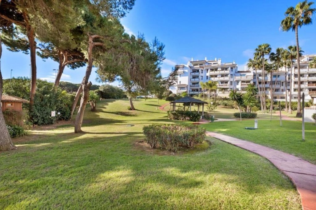 2 Bed, 2 Bath, ApartmentFor Sale, Calahonda, Malaga