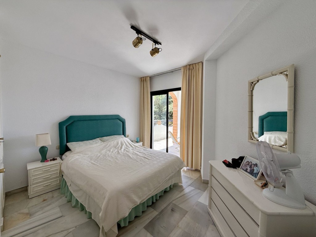 2 Bed, 2 Bath, ApartmentFor Sale, Calahonda, Malaga