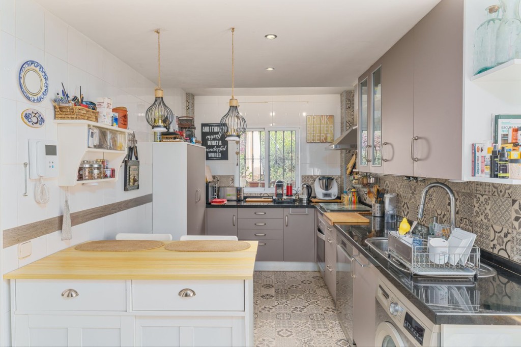 3 Bed, 3 Bath, HouseFor Sale, Nagüeles, Malaga