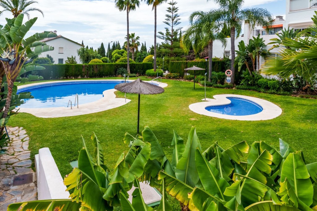 3 Bed, 3 Bath, HouseFor Sale, Nagüeles, Malaga