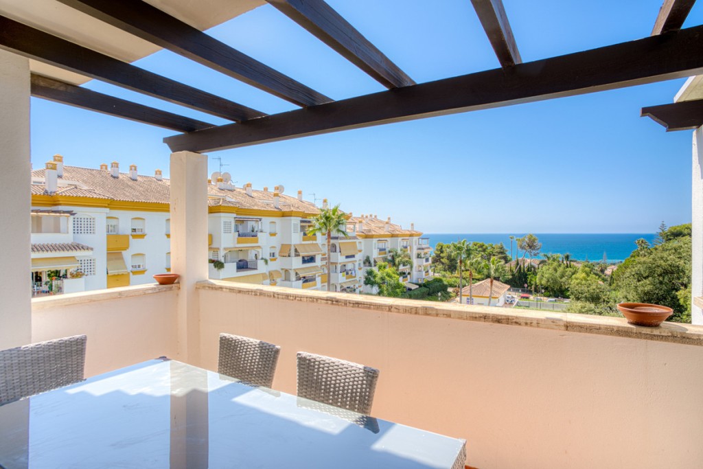 3 Bed, 3 Bath, ApartmentFor Sale, Golden Mile, Malaga