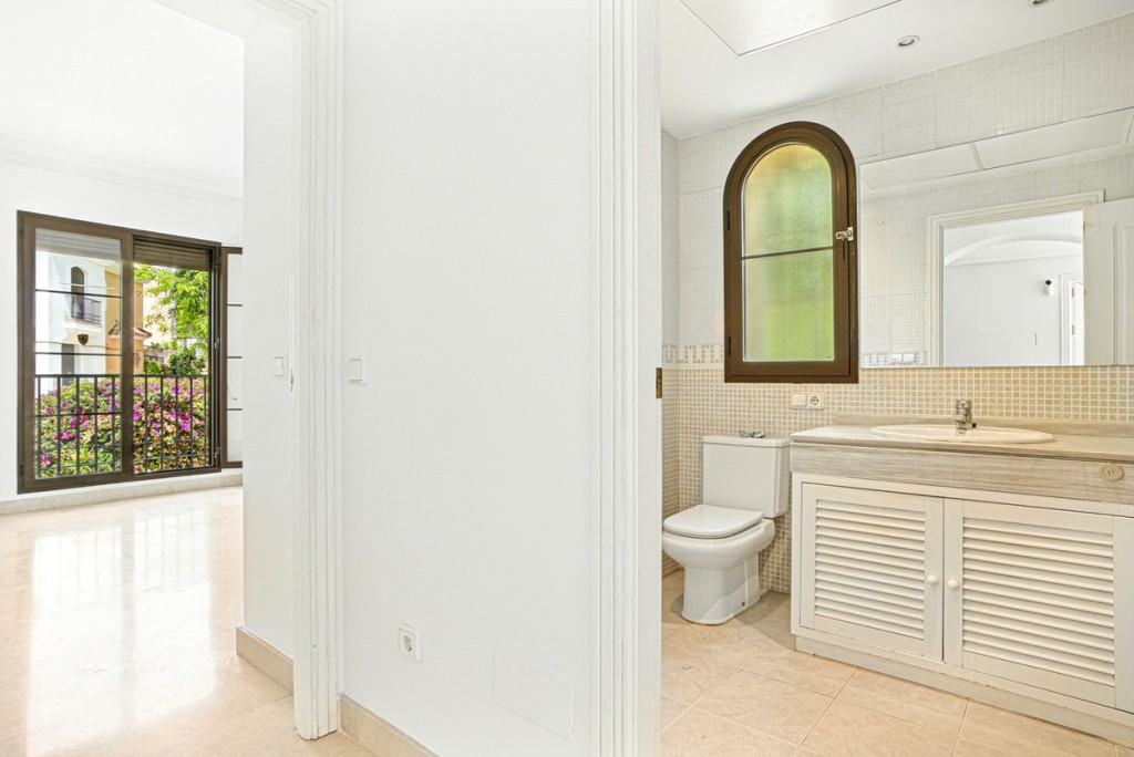 3 Bed, 3 Bath, HouseFor Sale, Los Arqueros, Malaga