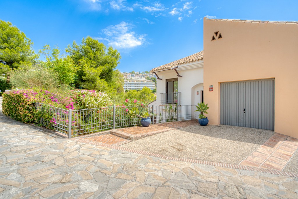 3 Bed, 3 Bath, HouseFor Sale, Los Arqueros, Malaga