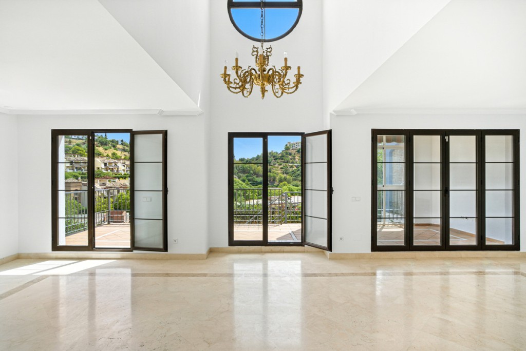 3 Bed, 3 Bath, HouseFor Sale, Los Arqueros, Malaga