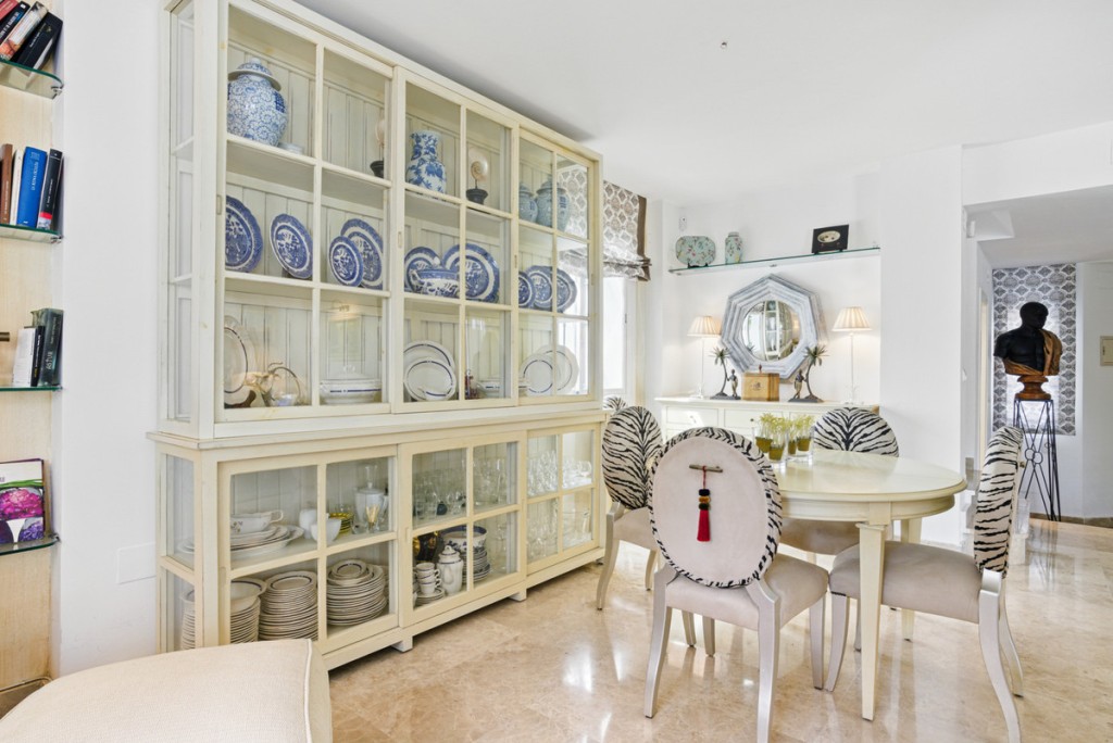 3 Bed, 3 Bath, HouseFor Sale, Nueva Andalucia, Malaga