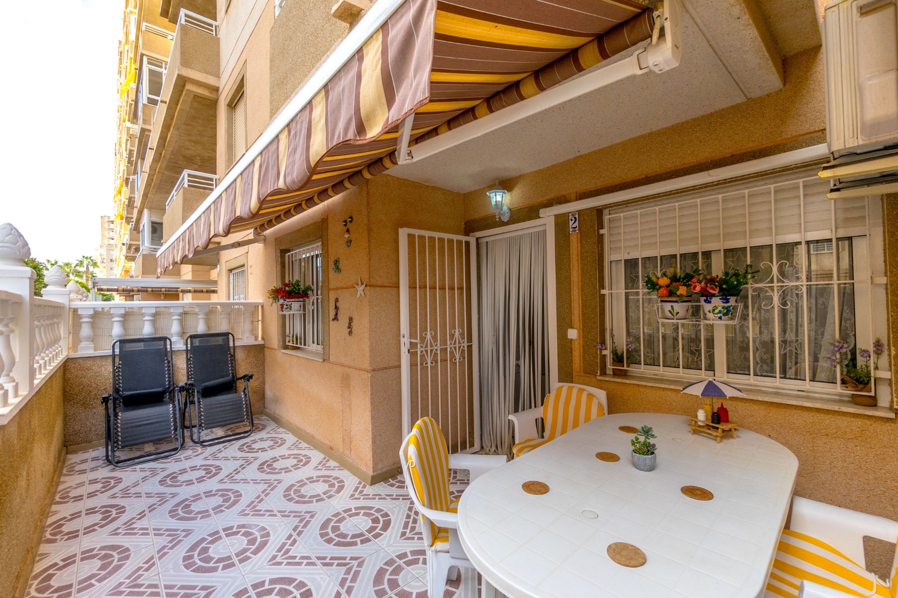 2 Bed, 1 Bath, ApartmentFor Sale, Torrevieja, Alicante