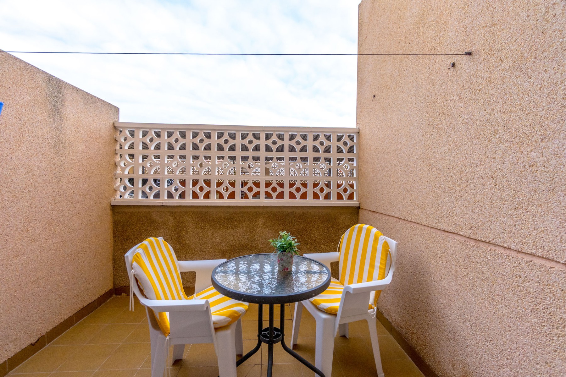 2 Bed, 1 Bath, ApartmentFor Sale, Torrevieja, Alicante