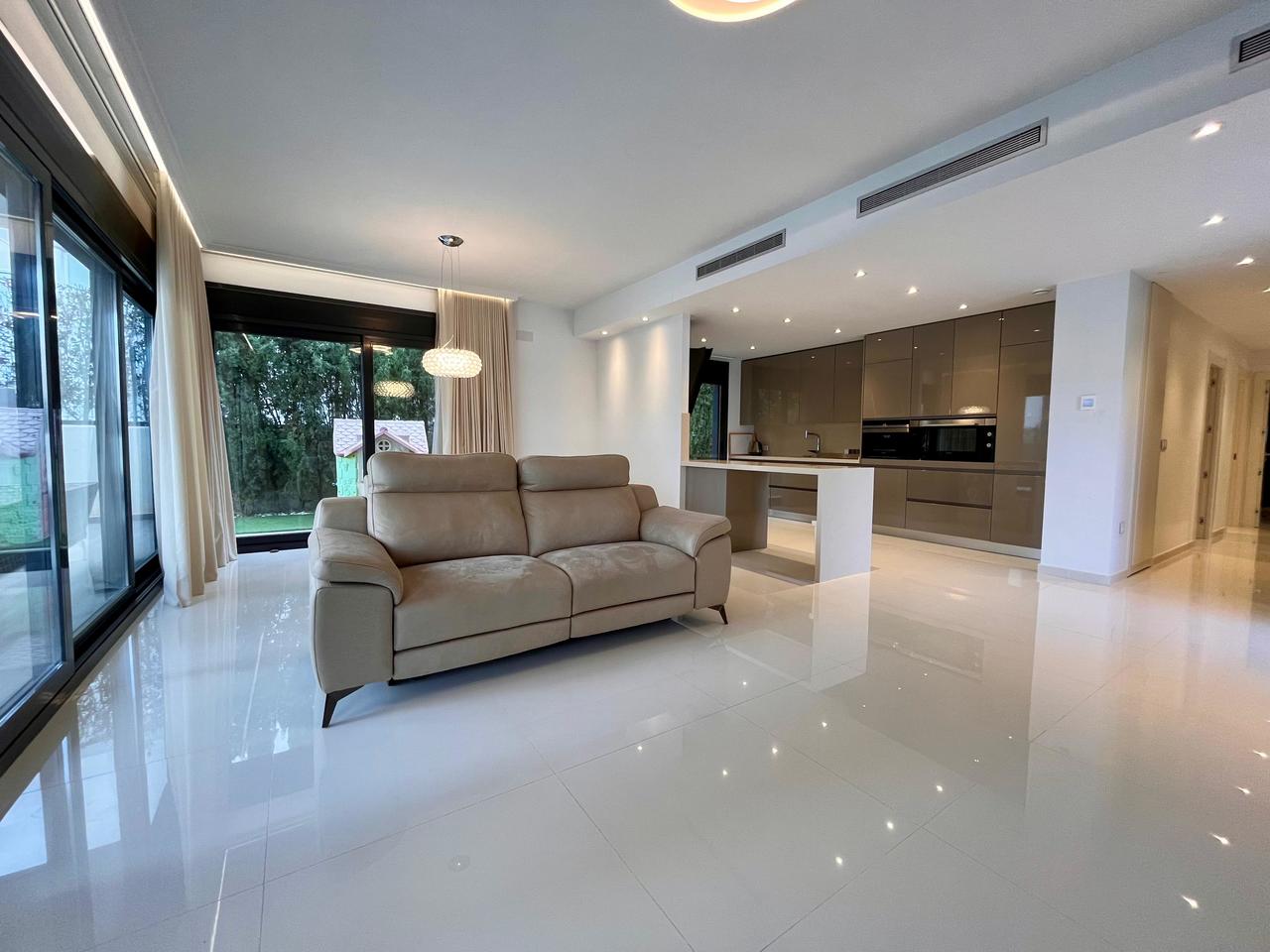 4 Bed, 3 Bath, HouseFor Sale, Dehesa de Campoamor, Alicante