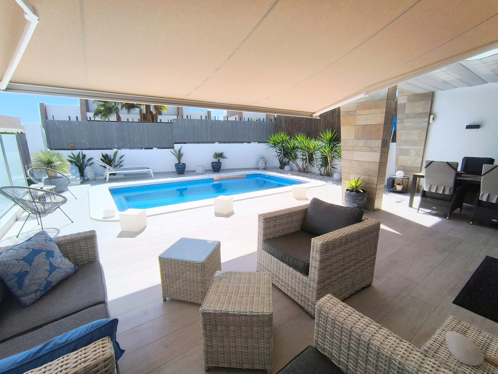 3 Bed, 2 Bath, HouseFor Sale, Algorfa, Alicante