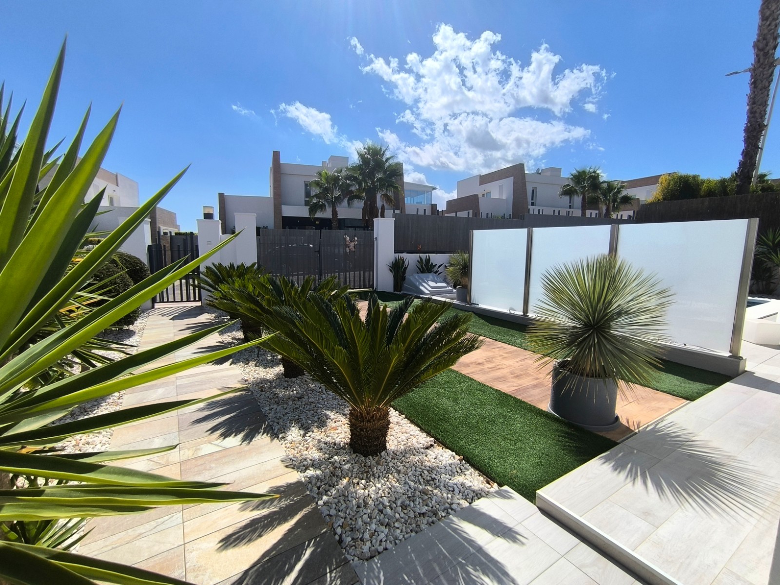 3 Bed, 2 Bath, HouseFor Sale, Algorfa, Alicante