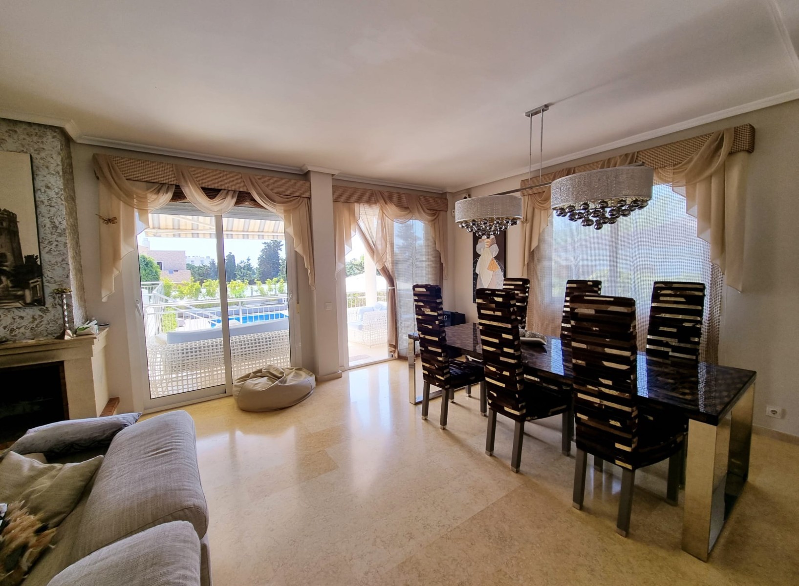 5 Bed, 5 Bath, HouseFor Sale, Torrevieja, Alicante