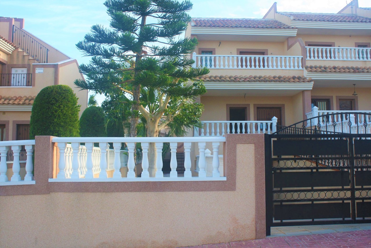 2 Bed, 3 Bath, HouseFor Sale, Los Altos, Alicante