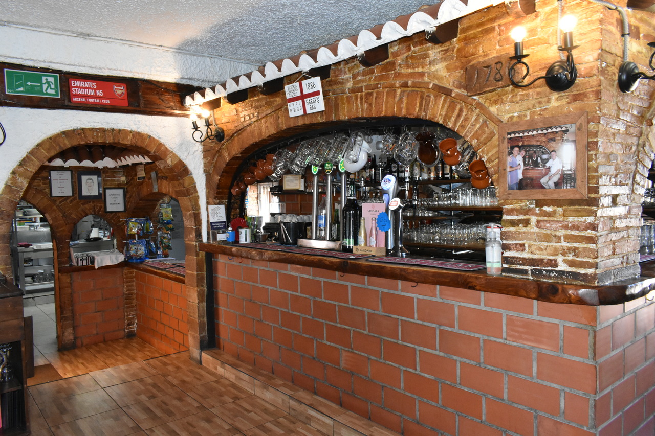 Commercial Property, For Sale