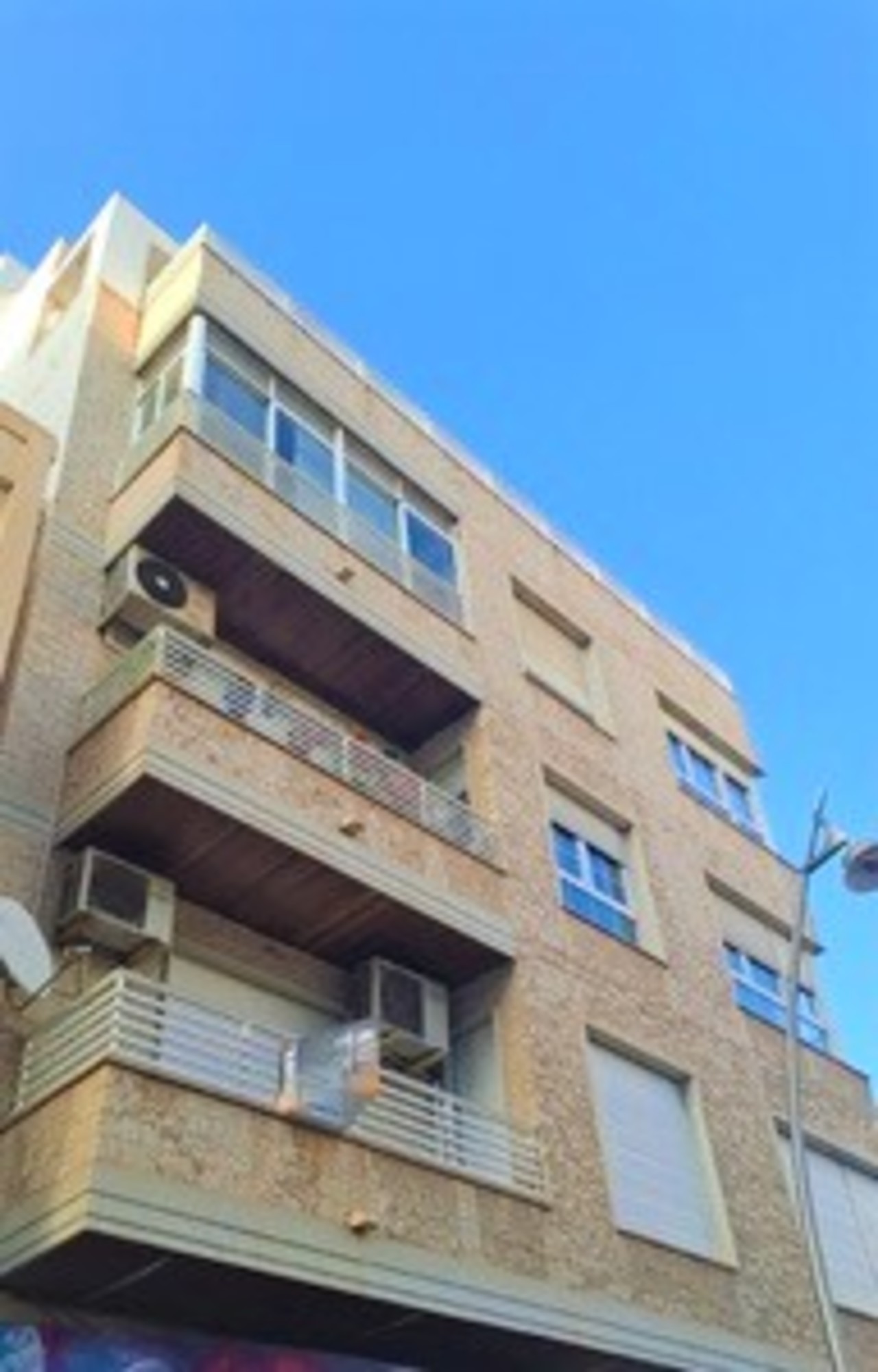 5 Bed, 2 Bath, ApartmentFor Sale, Torrevieja, Alicante